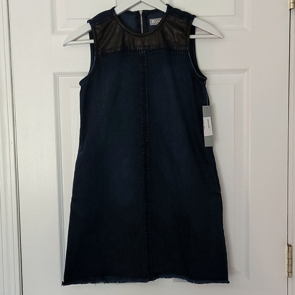 Tractr Other - Tractr girls denim jean dress NWT, size large